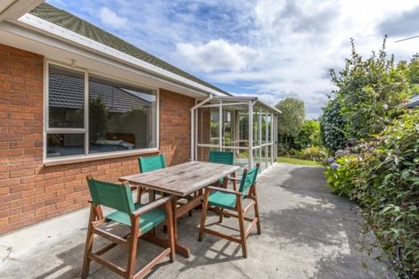 Photo of property in 424 Harewood Road, Harewood, Christchurch, 8051