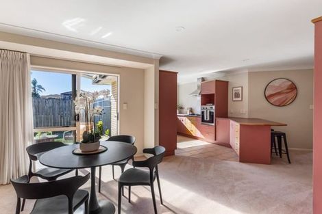 Photo of property in 27 Riverstone Road, Te Atatu Peninsula, Auckland, 0610