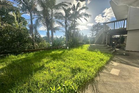 Photo of property in 44a Marine Parade, Mellons Bay, Auckland, 2014