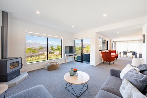 Photo of property in 6 Platinum Ridge, Wanaka, 9305