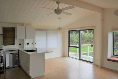 Photo of property in 17 Harbour Lights Terrace, Whitianga, 3592