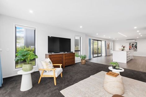 Photo of property in 2b Kaiaho Close, Aotea, Porirua, 5024