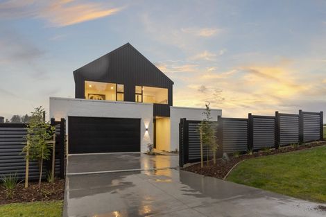 Photo of property in 39 Elliot Street, Riverhead, 0820