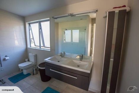 Photo of property in 17 Poplar Drive, Kelvin Heights, Queenstown, 9300