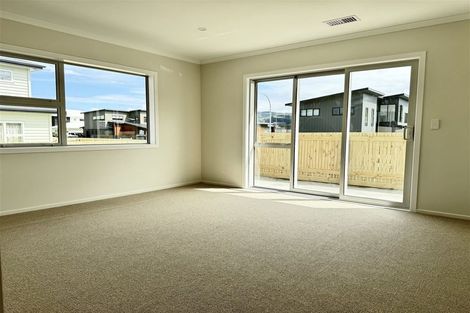 Photo of property in 31 Farnworth Terrace, Churton Park, Wellington, 6037