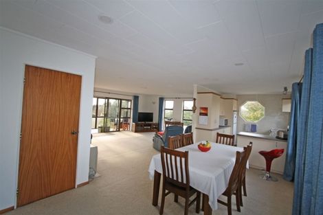 Photo of property in 17a Acacia Place, Bell Block, New Plymouth, 4312