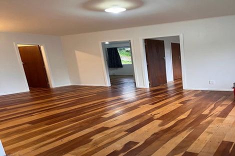 Photo of property in 147 Ruskin Road, Newlands, Wellington, 6037