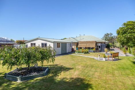 Photo of property in 20 Philip Street, Carterton, 5713