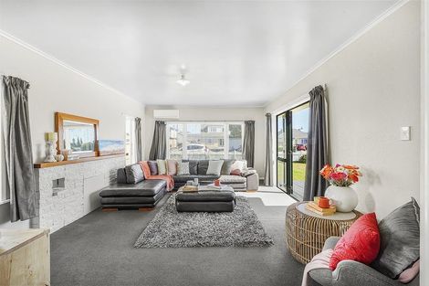 Photo of property in 16 Cameron Road, Hamilton East, Hamilton, 3216