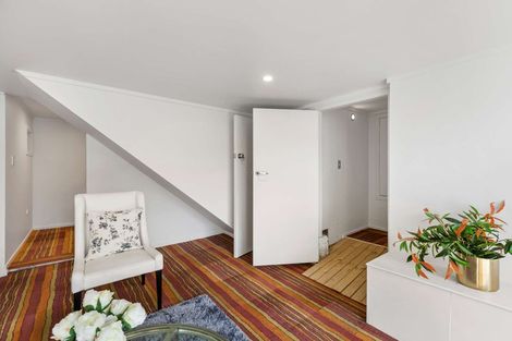 Photo of property in 1/93 Target Road, Totara Vale, Auckland, 0629