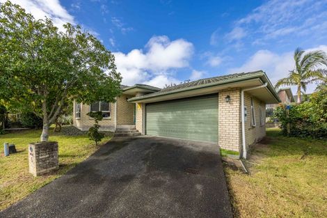 Photo of property in 5 Kasia Close, Massey, Auckland, 0614