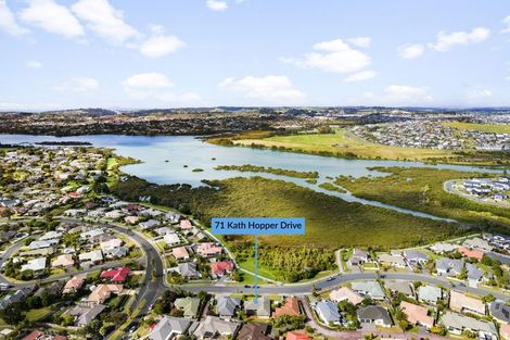 Photo of property in 71 Kath Hopper Drive, Orewa, 0931