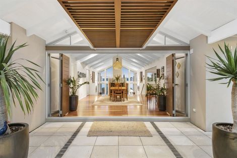Photo of property in 7 Eric Price Avenue, Takapuna, Auckland, 0620