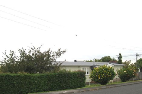 Photo of property in 1 Tye Road, Hillcrest, Auckland, 0627