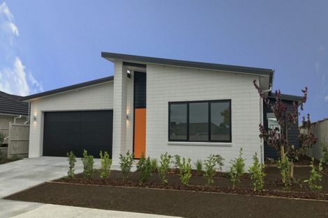 Photo of property in 19 Waituarua Drive, Takanini, 2112