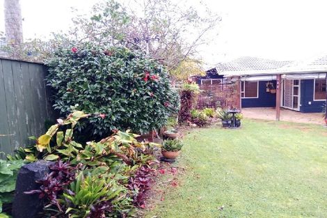 Photo of property in 6 Bass Street, West Harbour, Auckland, 0618