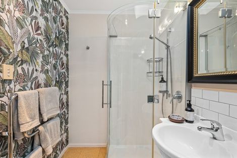 Photo of property in 18 Tamatea Drive, Snells Beach, 0920