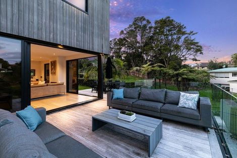 Photo of property in 91b Hebron Road, Waiake, Auckland, 0630