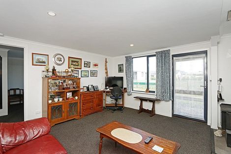 Photo of property in 59 Gisborne Terrace, Opunake, 4616