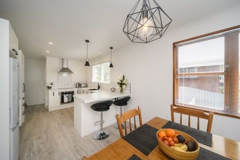 Photo of property in 10 Wairau Place, Kelvin Grove, Palmerston North, 4414