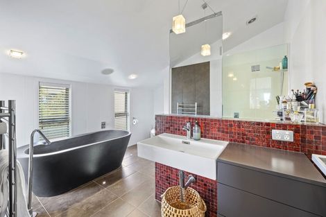 Photo of property in 151 Pah Road, Cockle Bay, Auckland, 2014