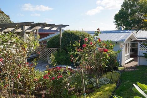 Photo of property in 20 Brunton Place, Glenfield, Auckland, 0629