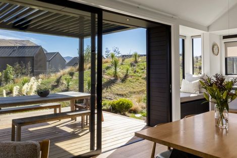 Photo of property in 7 Kotuku Lane, Jacks Point, Queenstown, 9371