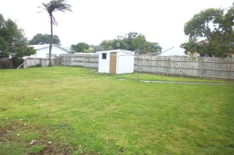 Photo of property in 17 Roberts Street, Epuni, Lower Hutt, 5011