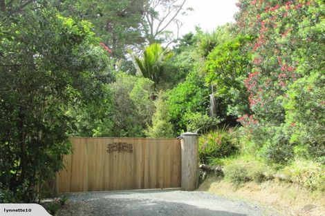 Photo of property in 142 Wade River Road, Wade Heads, Whangaparaoa, 0932