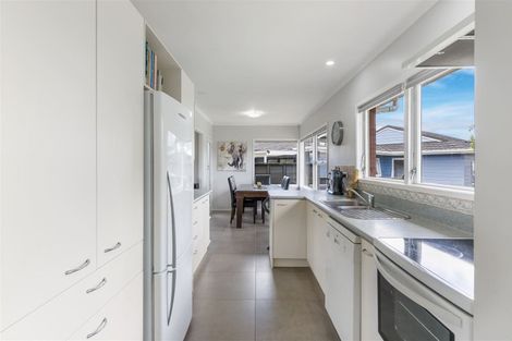 Photo of property in 3 Stansfield Place, Sunnyhills, Auckland, 2010