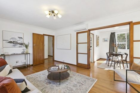 Photo of property in 347 Main Road, Tawa, Wellington, 5028