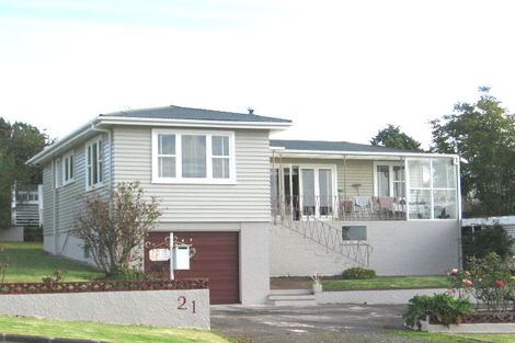 Photo of property in 21 Parrs Cross Road, Henderson, Auckland, 0612