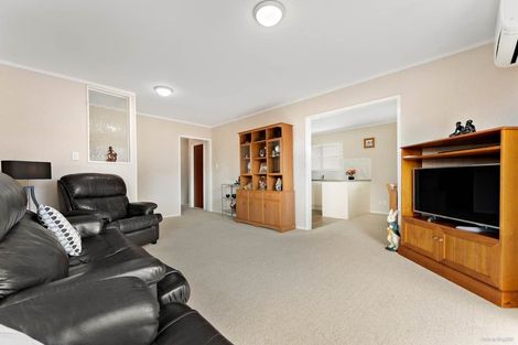 Photo of property in 7a Butley Drive, Farm Cove, Auckland, 2012