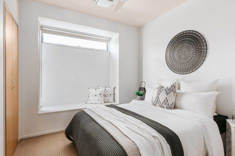 Photo of property in 4/35 Victoria Road, Mount Maunganui, 3116