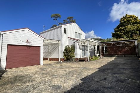 Photo of property in 10 Granville Drive, Massey, Auckland, 0614
