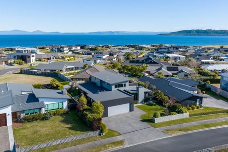Photo of property in 19 Ernest Kemp Rise, Wharewaka, Taupo, 3330