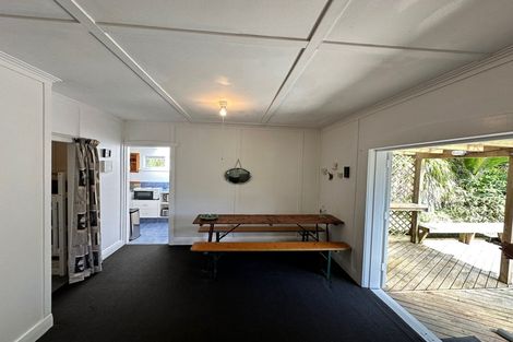 Photo of property in 12 Sylvan Glade, Piha, 0772