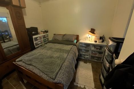 Photo of property in 14 Mickle Street, Te Atatu South, Auckland, 0610