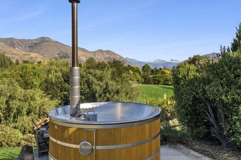 Photo of property in 42 Ballantyne Road, Wanaka, 9305