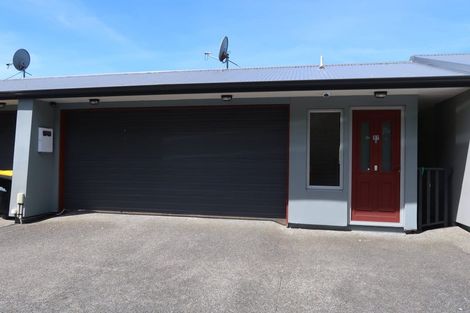 Photo of property in Onslow Heights, 17h Onslow Road, Khandallah, Wellington, 6035