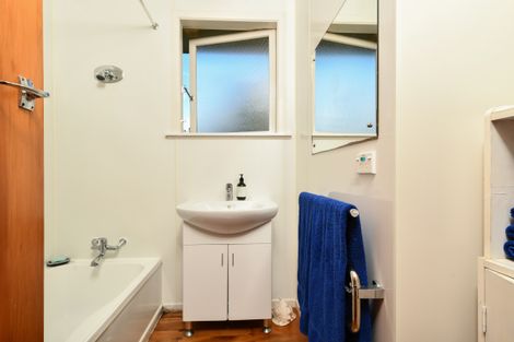 Photo of property in 20 Hartley Terrace, Massey, Auckland, 0614