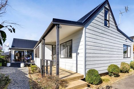 Photo of property in 73 Rewa Street, Inglewood, 4330