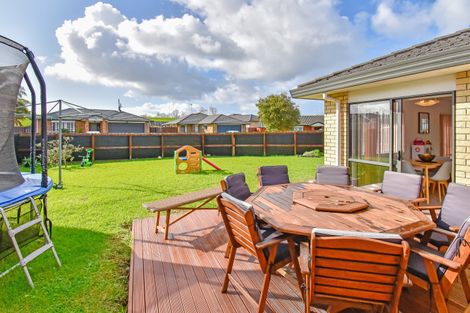 Photo of property in 9 Carn Place, Weymouth, Auckland, 2103
