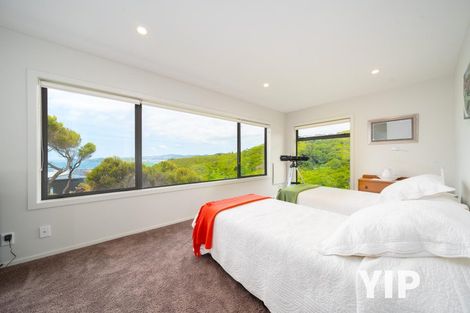 Photo of property in 14 Cromwell Point, Newlands, Wellington, 6037