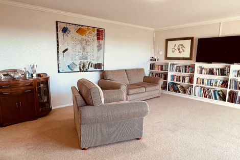 Photo of property in 18 Hinewa Road, Otumoetai, Tauranga, 3110