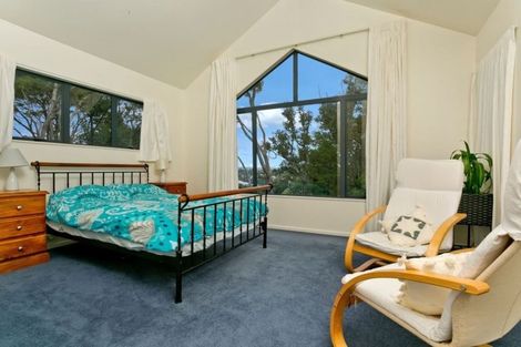 Photo of property in 98 Pemberton Avenue, Bayview, Auckland, 0629