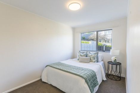 Photo of property in 35a Penryn Drive, Camborne, Porirua, 5026