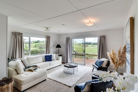 Photo of property in 25 Tod Road, Otane, 4277
