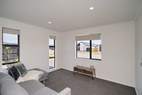 Photo of property in 34 Katrine Drive, Marshland, Christchurch, 8083