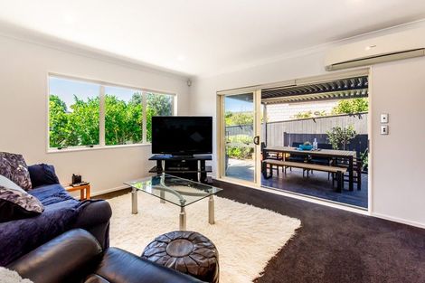Photo of property in 1 Rifleman Lane, Paraparaumu Beach, Paraparaumu, 5032